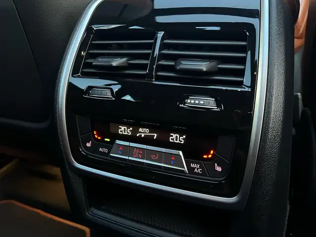 BMW X6 view 20
