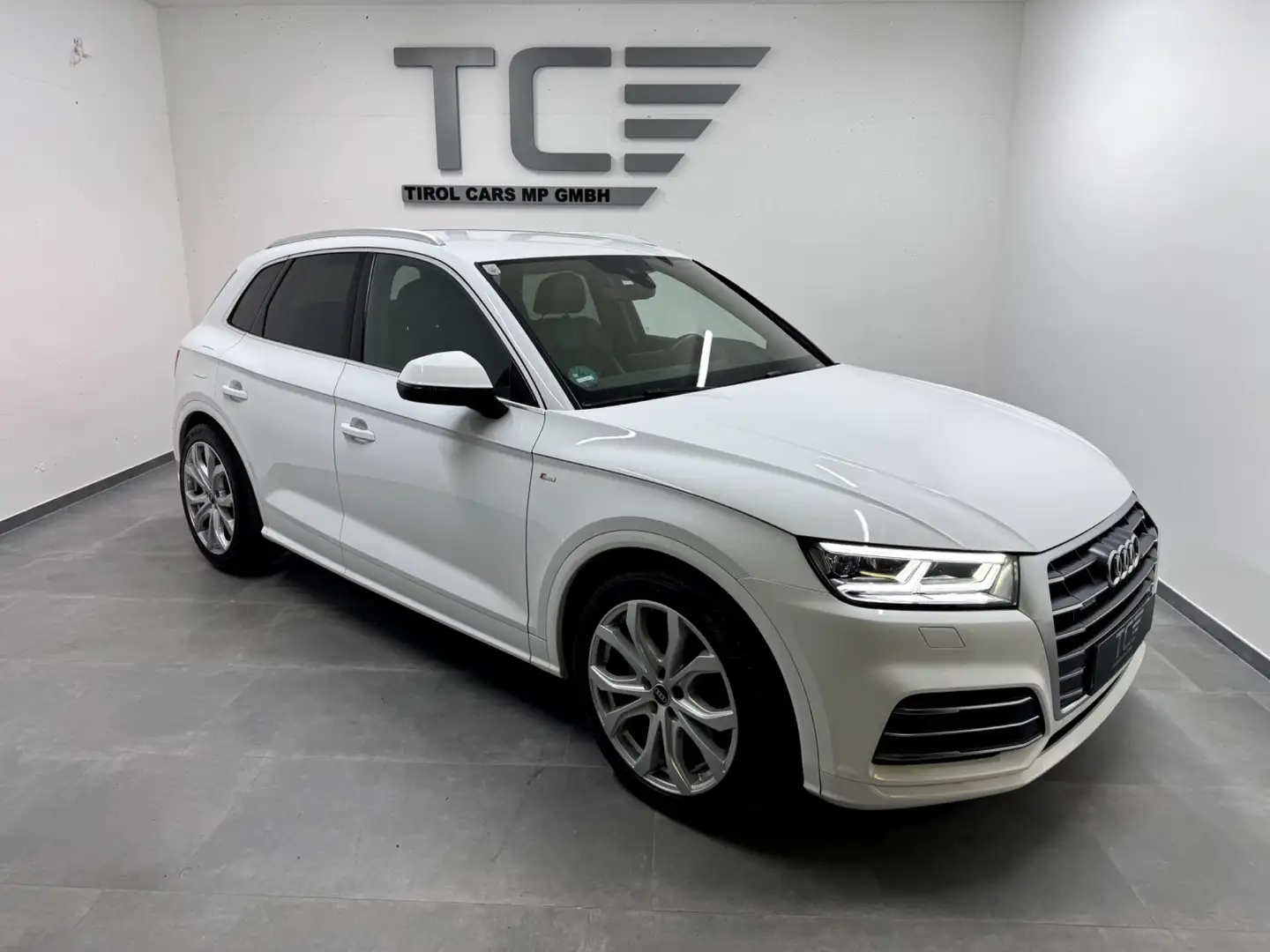 Audi Q5 50 TDI quattro, S Line, AHK, Luftfahrwerk, 20Zo... Weiß - 2