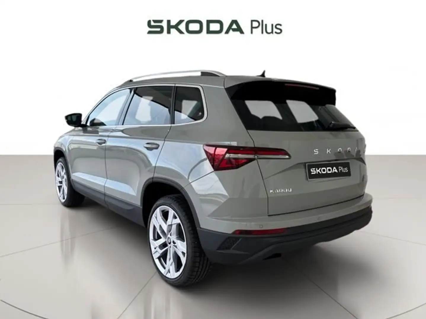 Skoda Karoq 1.5 TSI Plus DSG 110KW Gris - 2