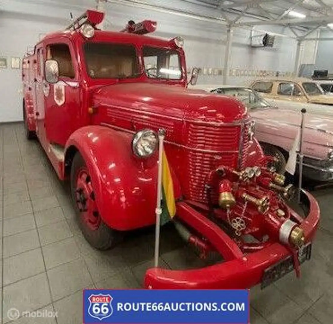 Volvo LV127 Fire truck | 1946 | Route 66 Auctions Noir - 1