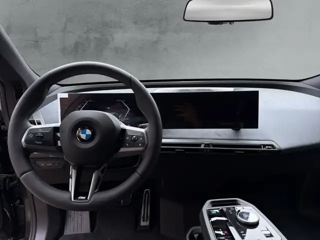 BMW Ix view 10