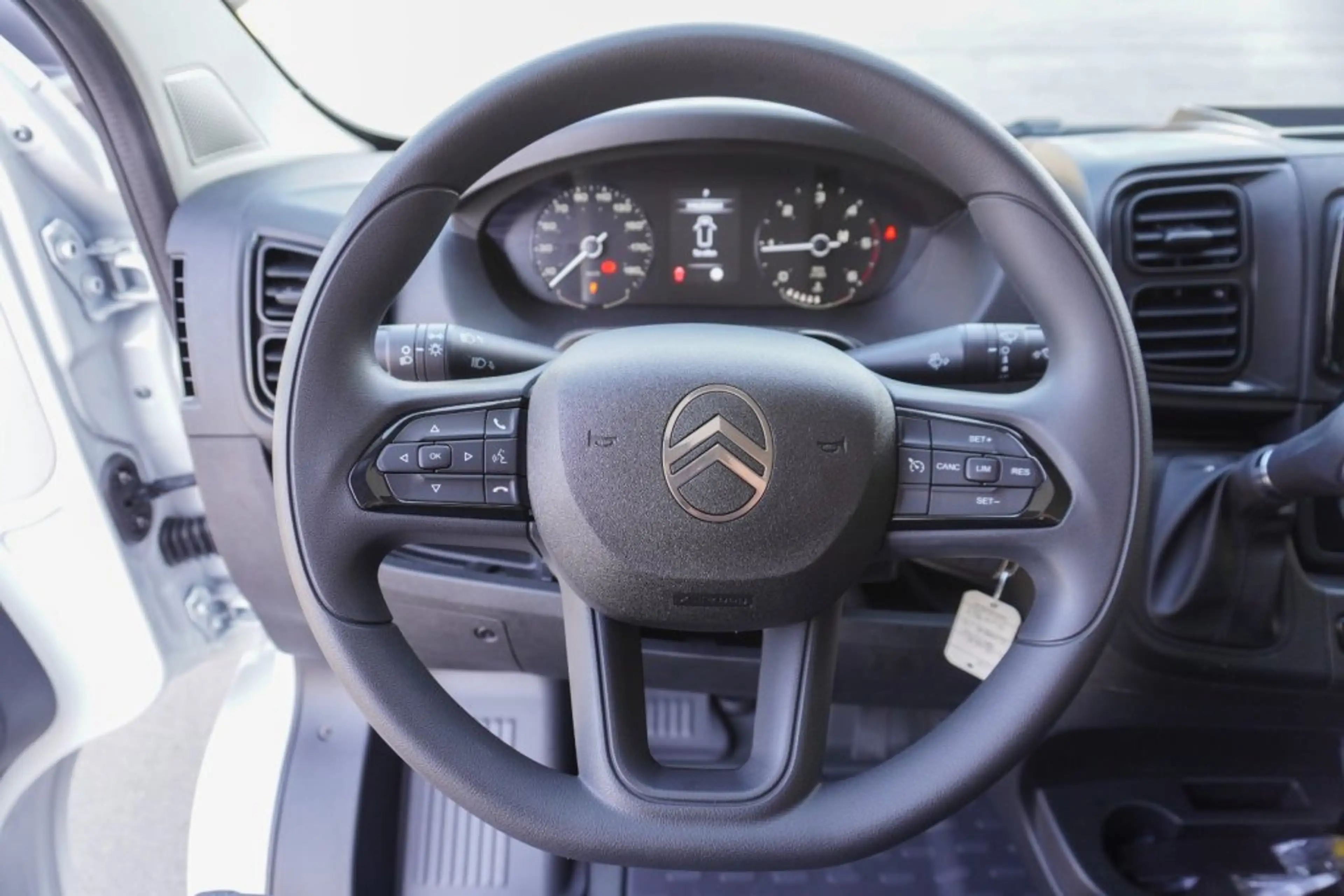 Citroen Jumper Pritsche L4 EK 3.5T Heavy 180 Automatik — photo 10