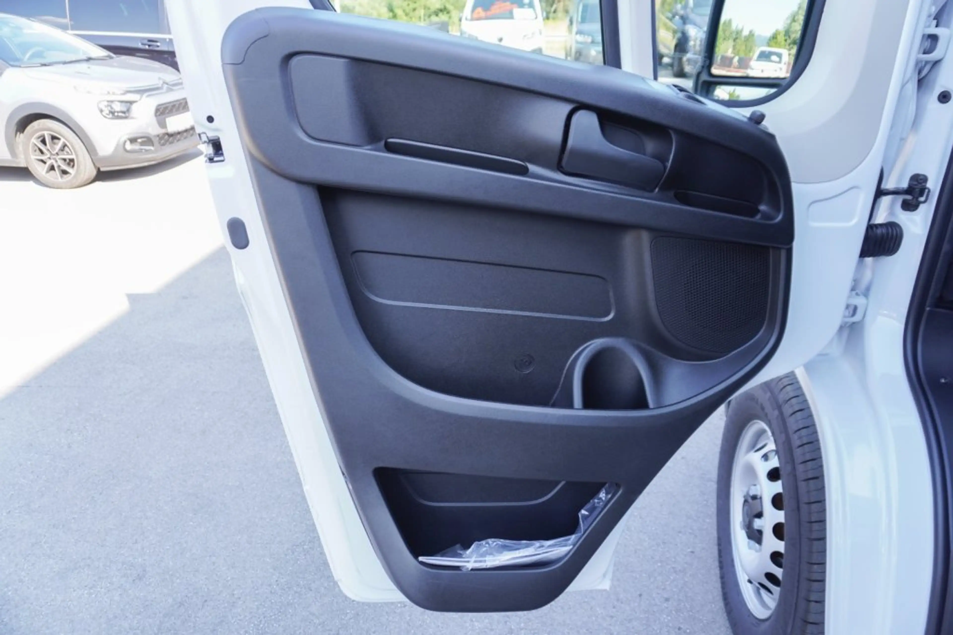 Citroen Jumper Pritsche L4 EK 3.5T Heavy 180 Automatik — photo 8