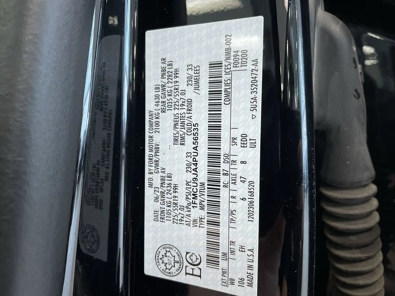 Ford Escape снимка Ford Escape