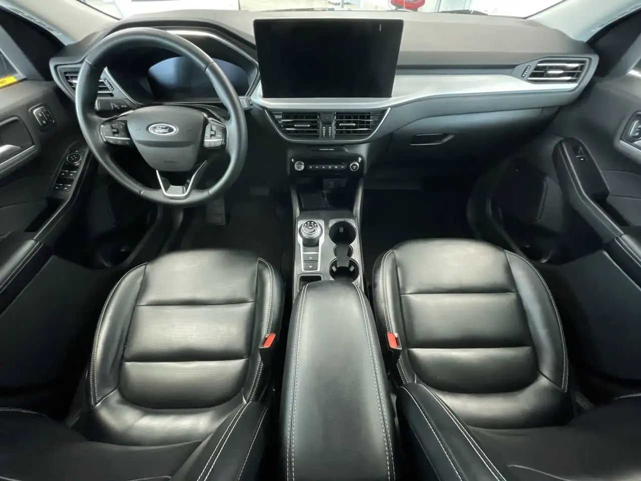 Ford Escape снимка Ford Escape