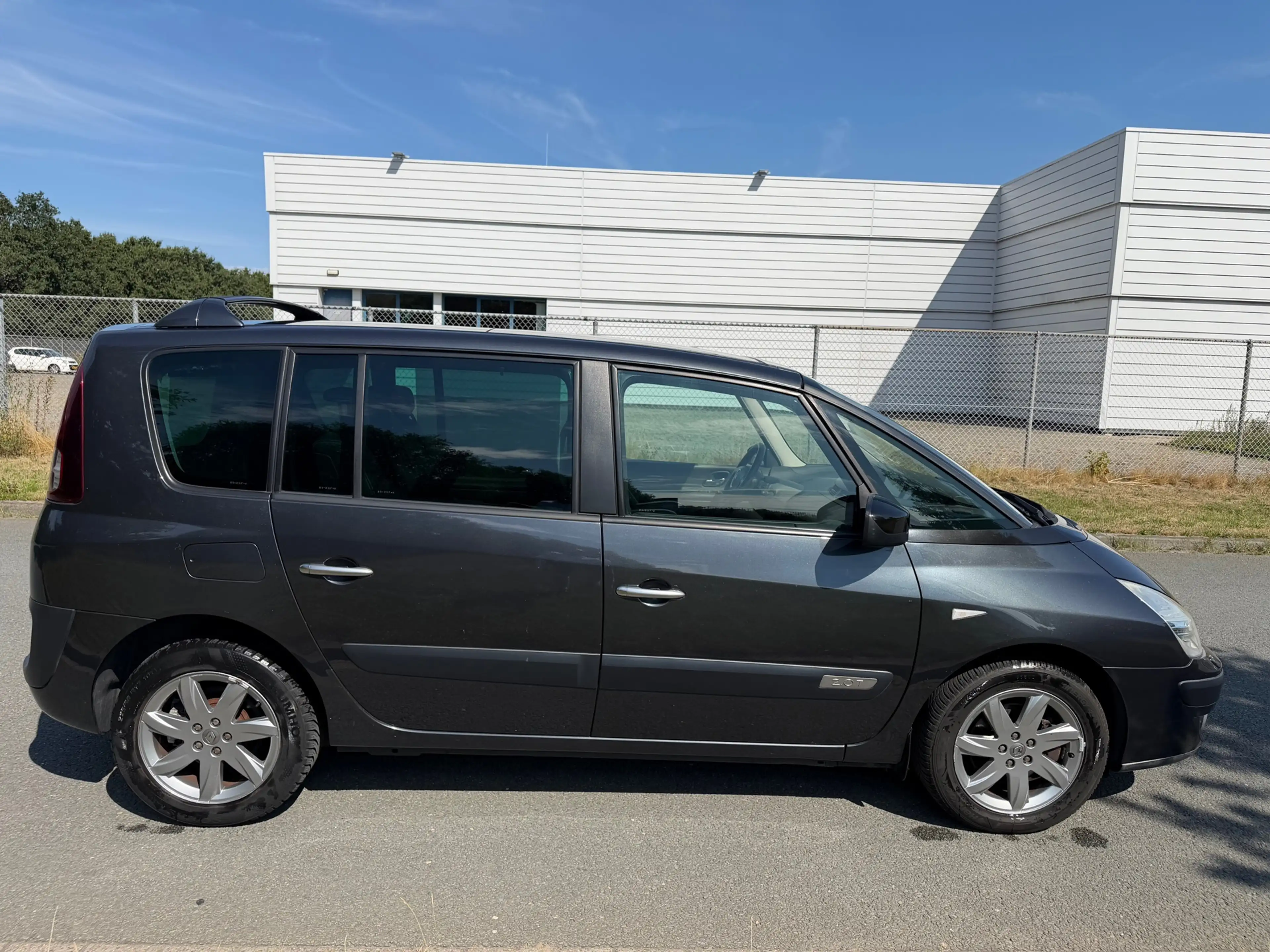 Renault Espace 2.0T Celsium prachtige auto met weinig kilometers — photo 9