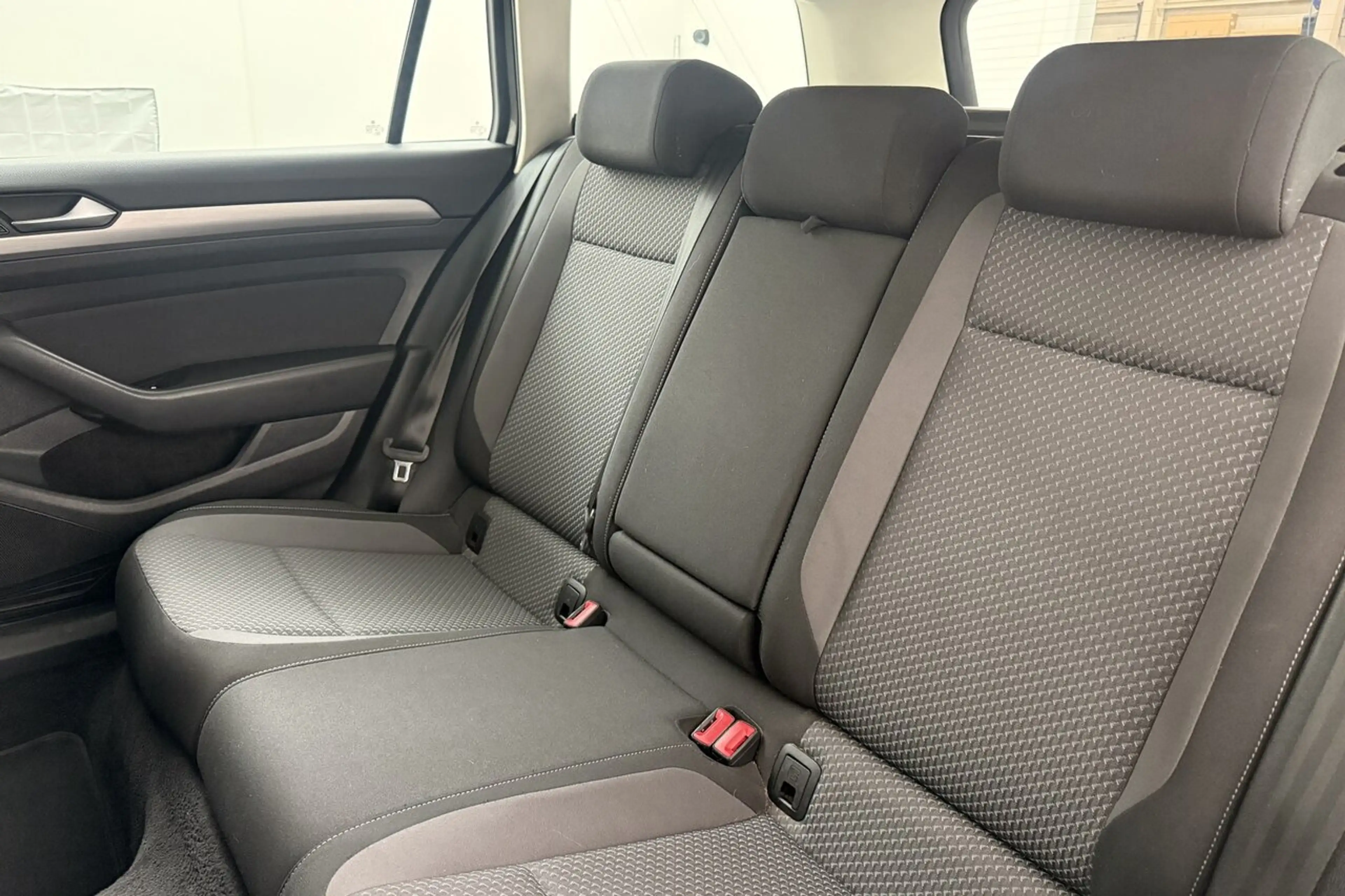 Volkswagen Passat Variant Blue Motion Active Cruise control Camera — photo 11