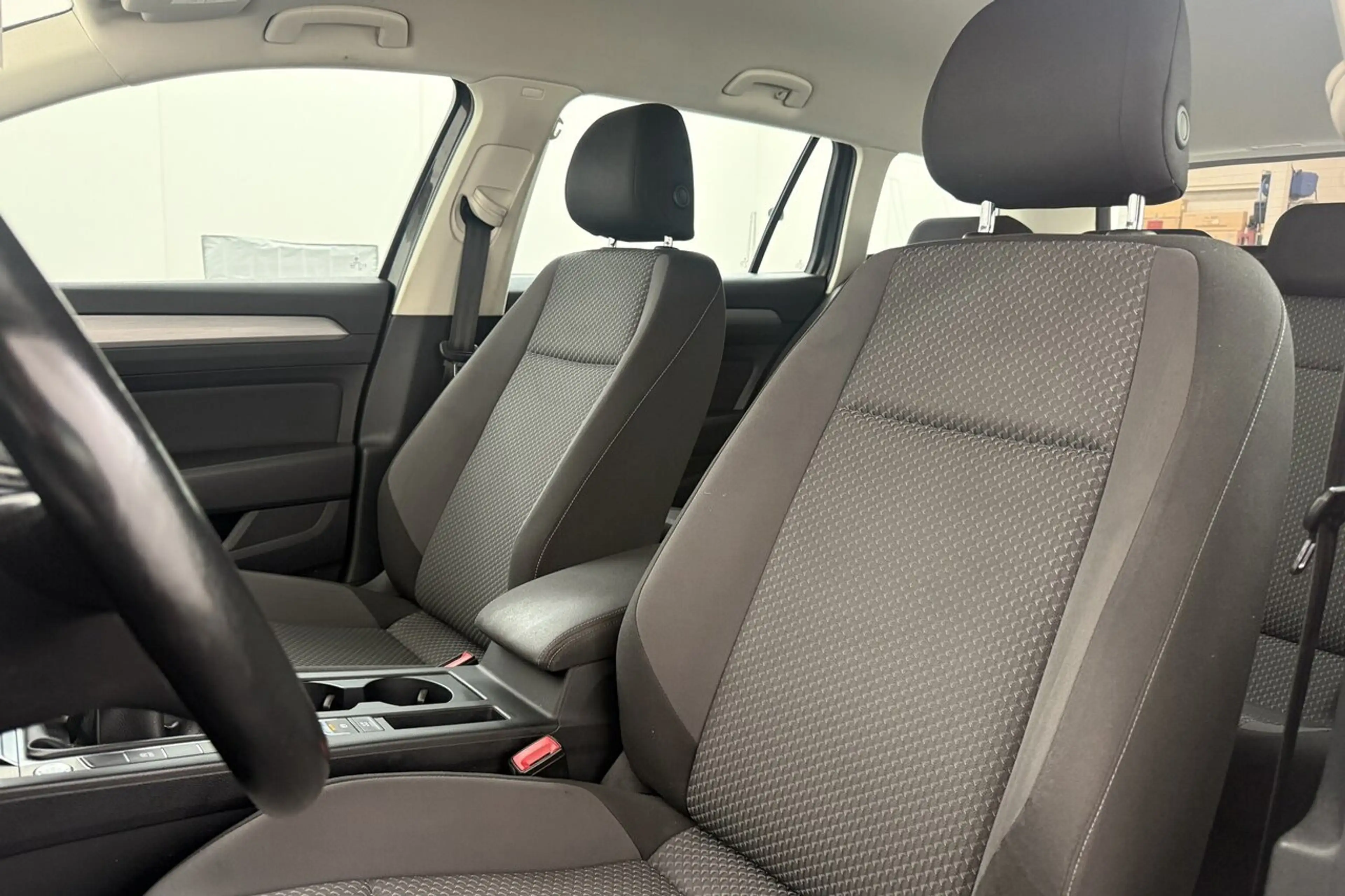 Volkswagen Passat Variant Blue Motion Active Cruise control Camera — photo 10