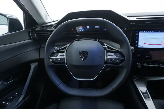 Peugeot 308 view 11