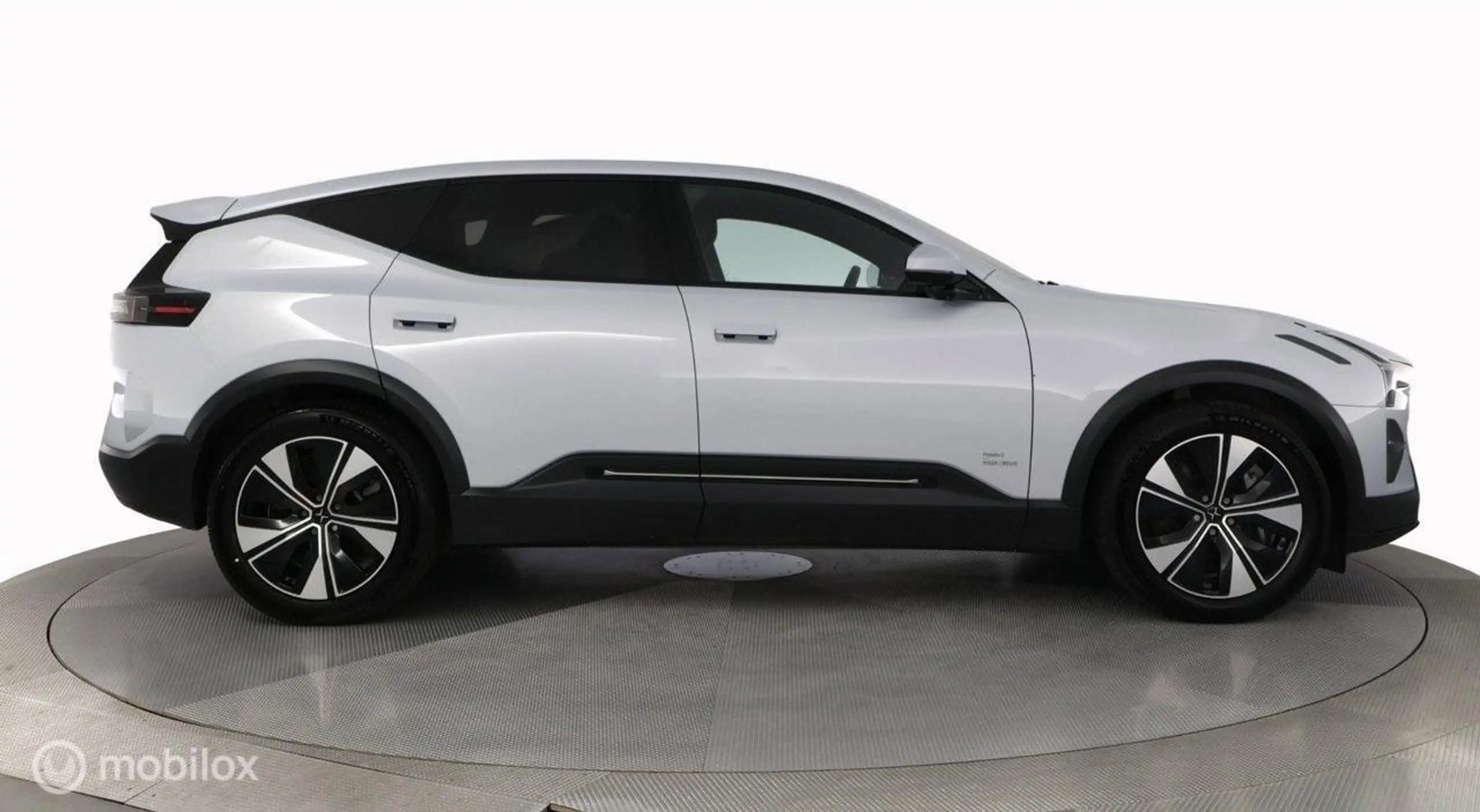 Polestar 3 Long range Dual motor Pilot Plus 111 kWh, B&W — photo 7