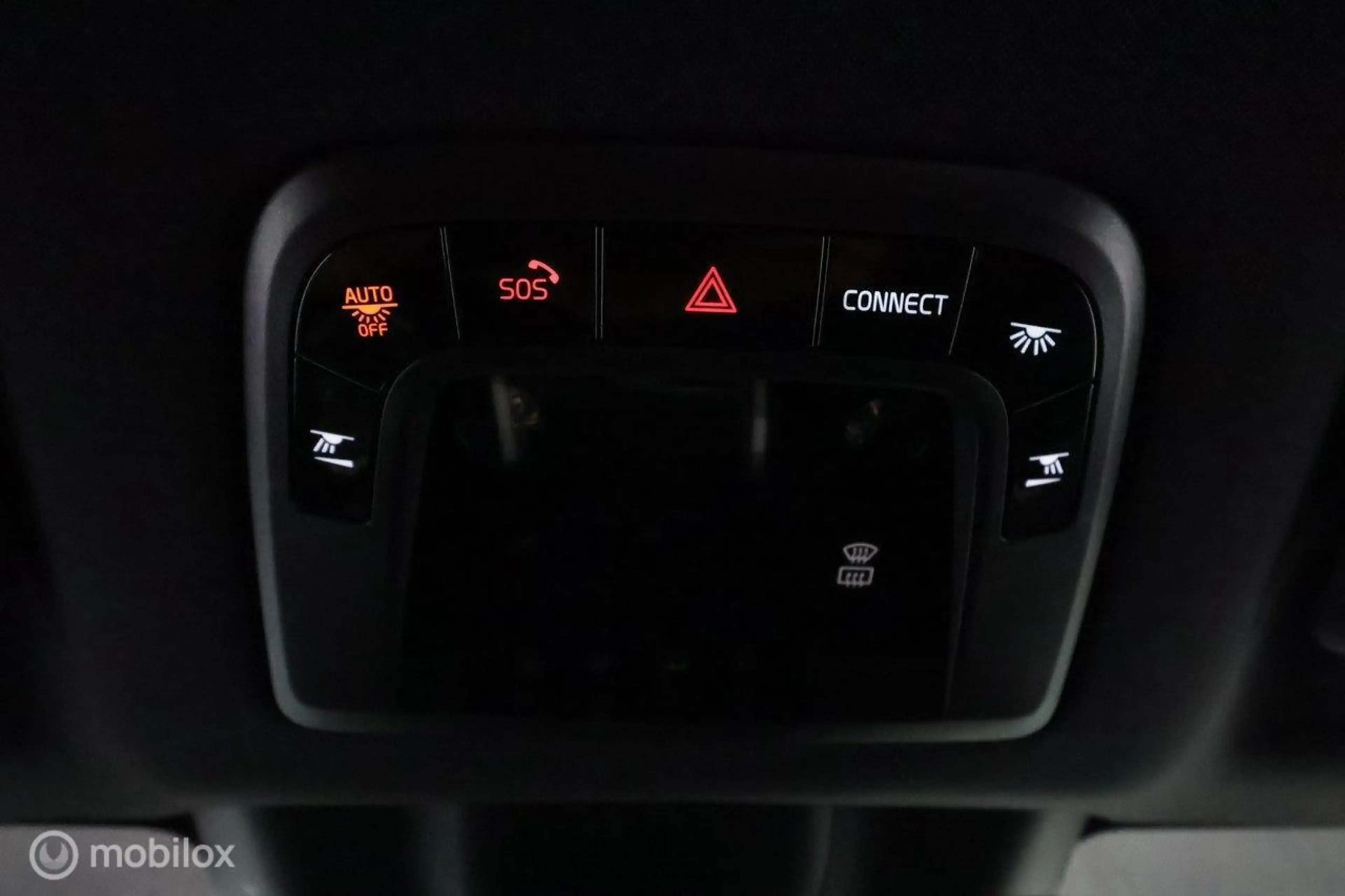Polestar 3 Long range Dual motor Pilot Plus 111 kWh, B&W — photo 27