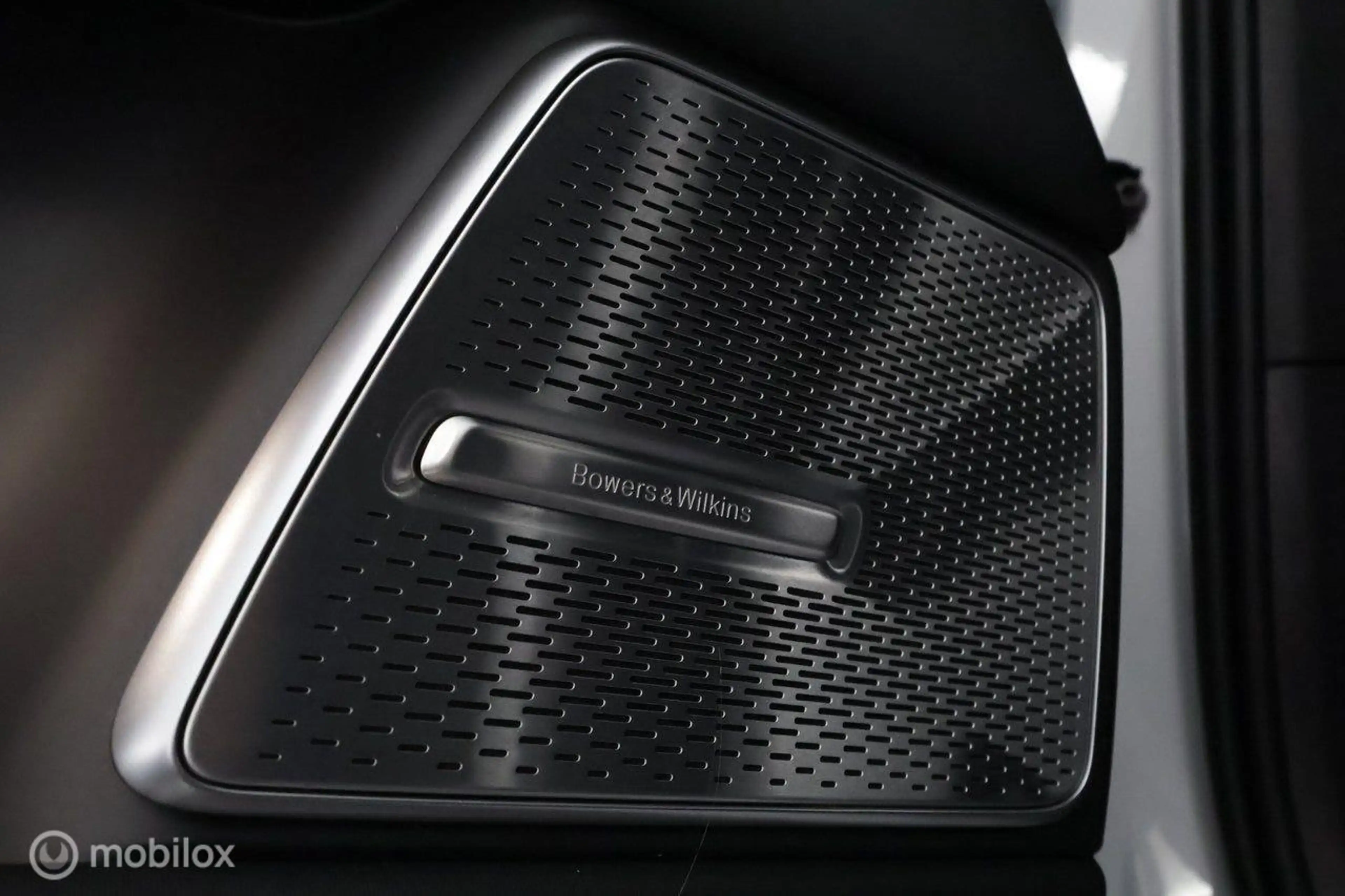 Polestar 3 Long range Dual motor Pilot Plus 111 kWh, B&W — photo 29
