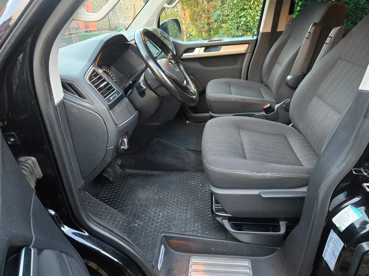 VOLKSWAGEN T6 MULTIVAN AWD 7 PLACES - 204ch - CAMÉRA D'AIDE AU STATIONNEMENT - VOLANT EN CUIR - ENTETIEN COMPLET