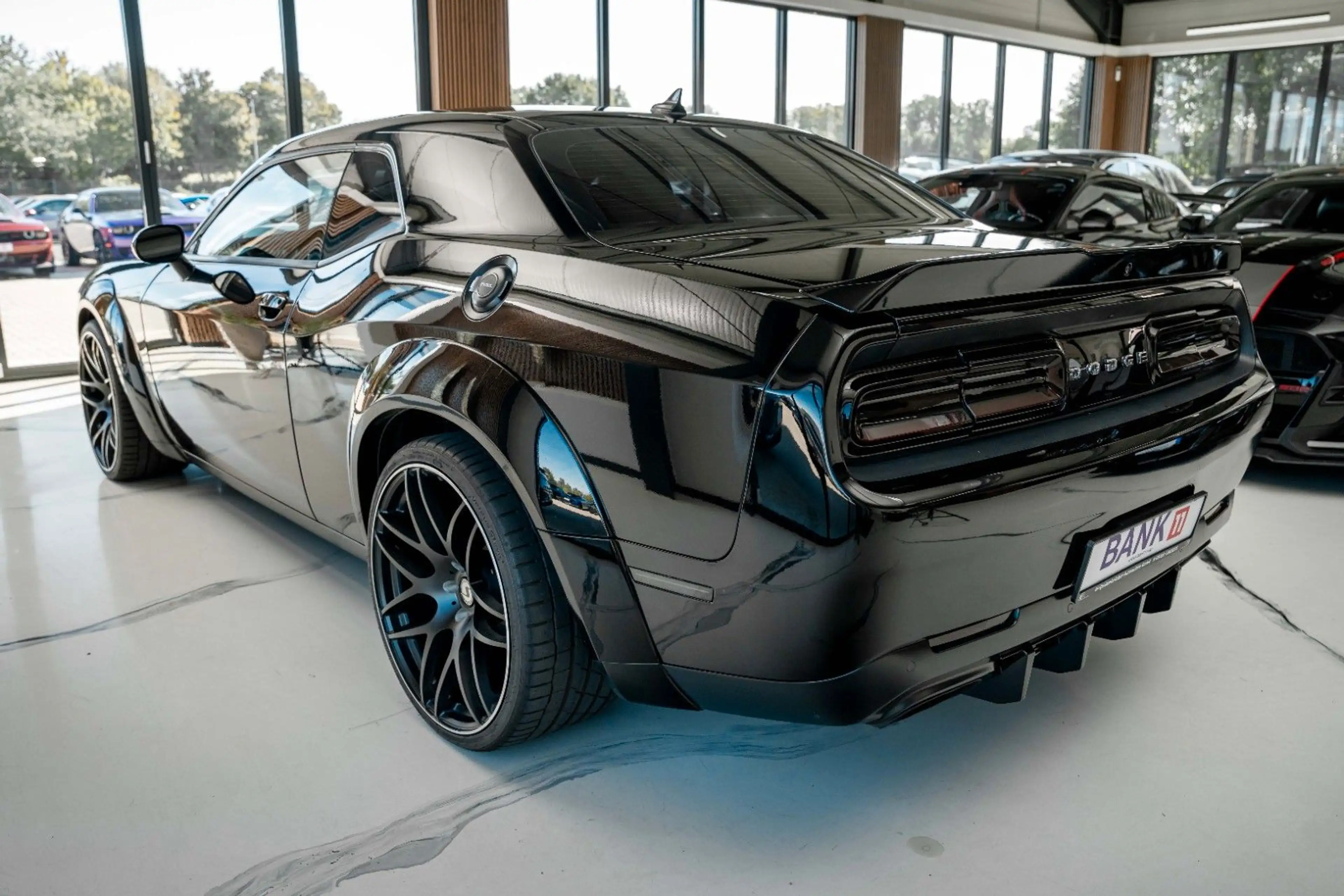 Dodge Challenger 5,7 HEMI WIDEBODY SCHMIDT — photo 4