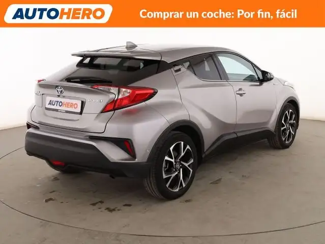 Toyota C-HR view 6