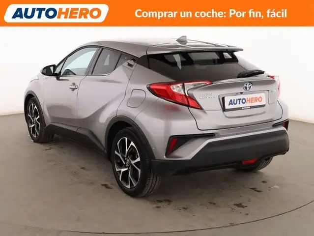 Toyota C-HR view 4