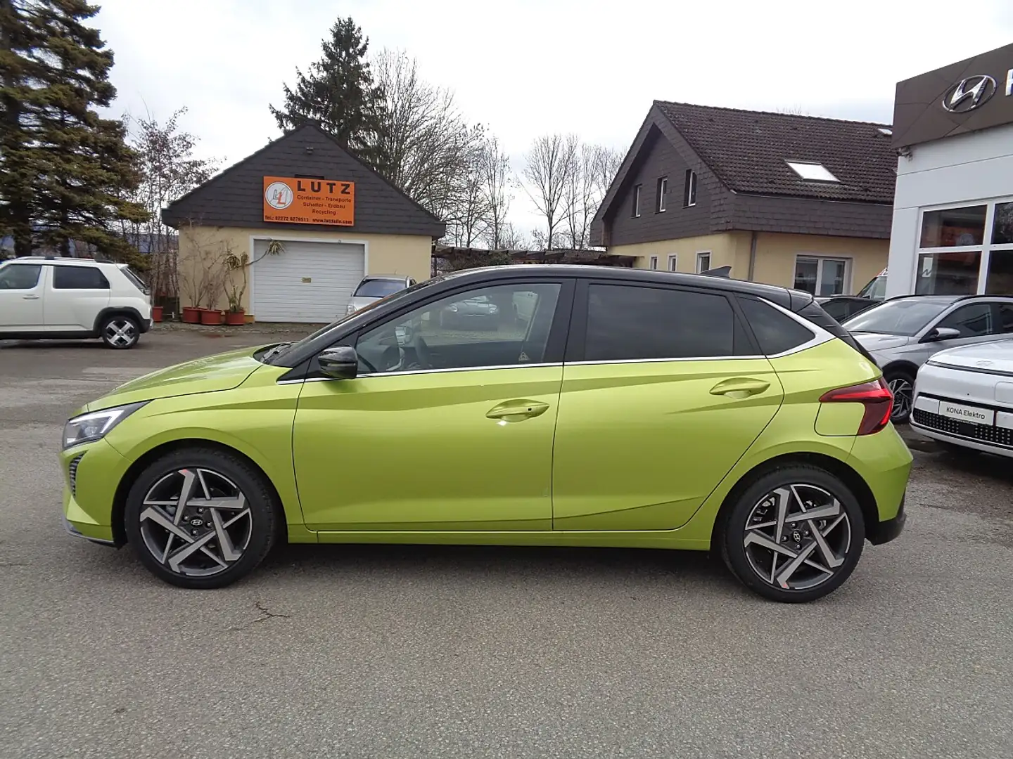 Hyundai i20 1,0 T-GDI GO Plus DCT VOLLAUSSTATTUNG Grün - 2