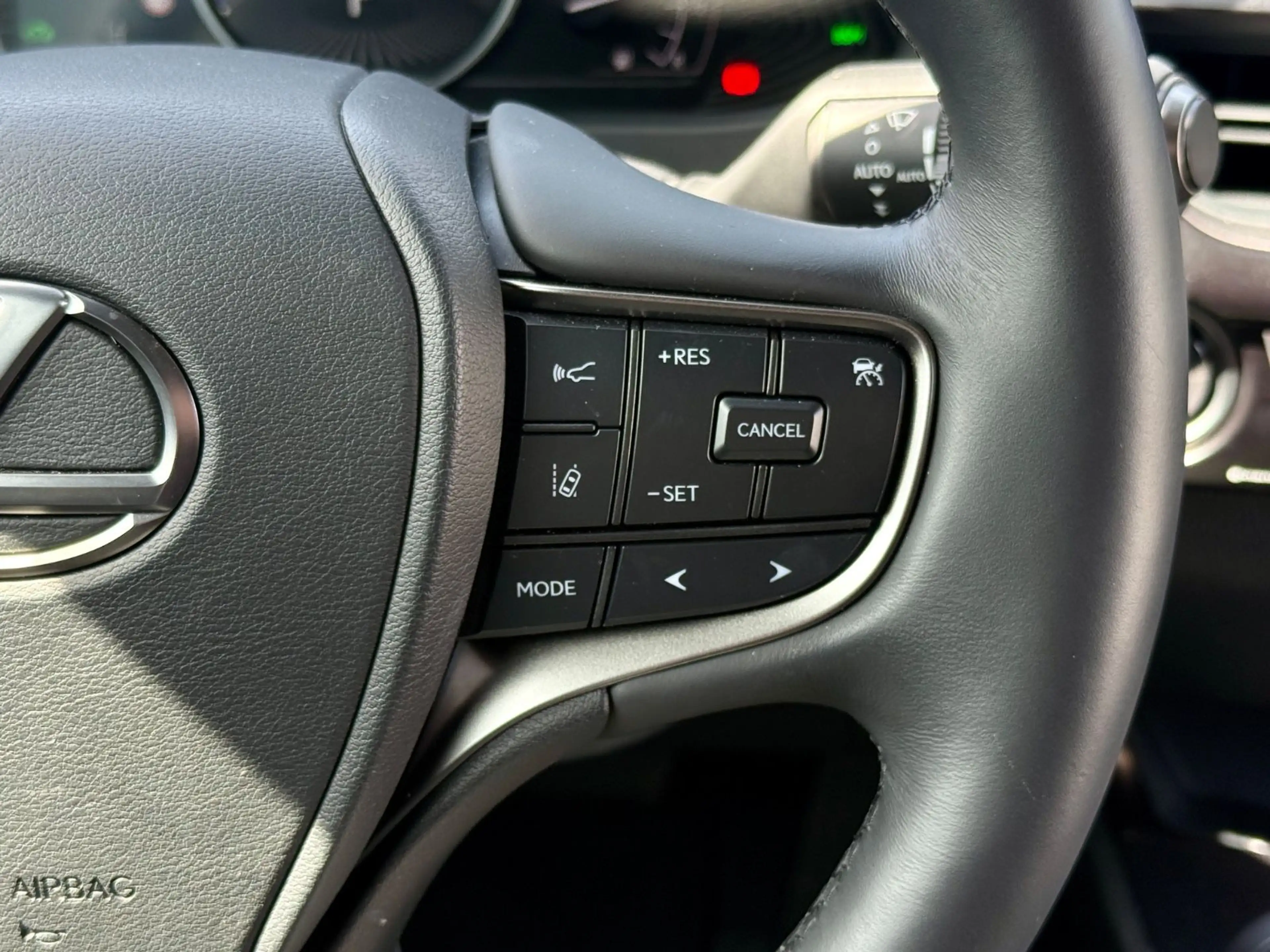 Lexus UX 250h ACC*VIRT.CP*Car.Play*RFK*SPORT*LED — photo 15