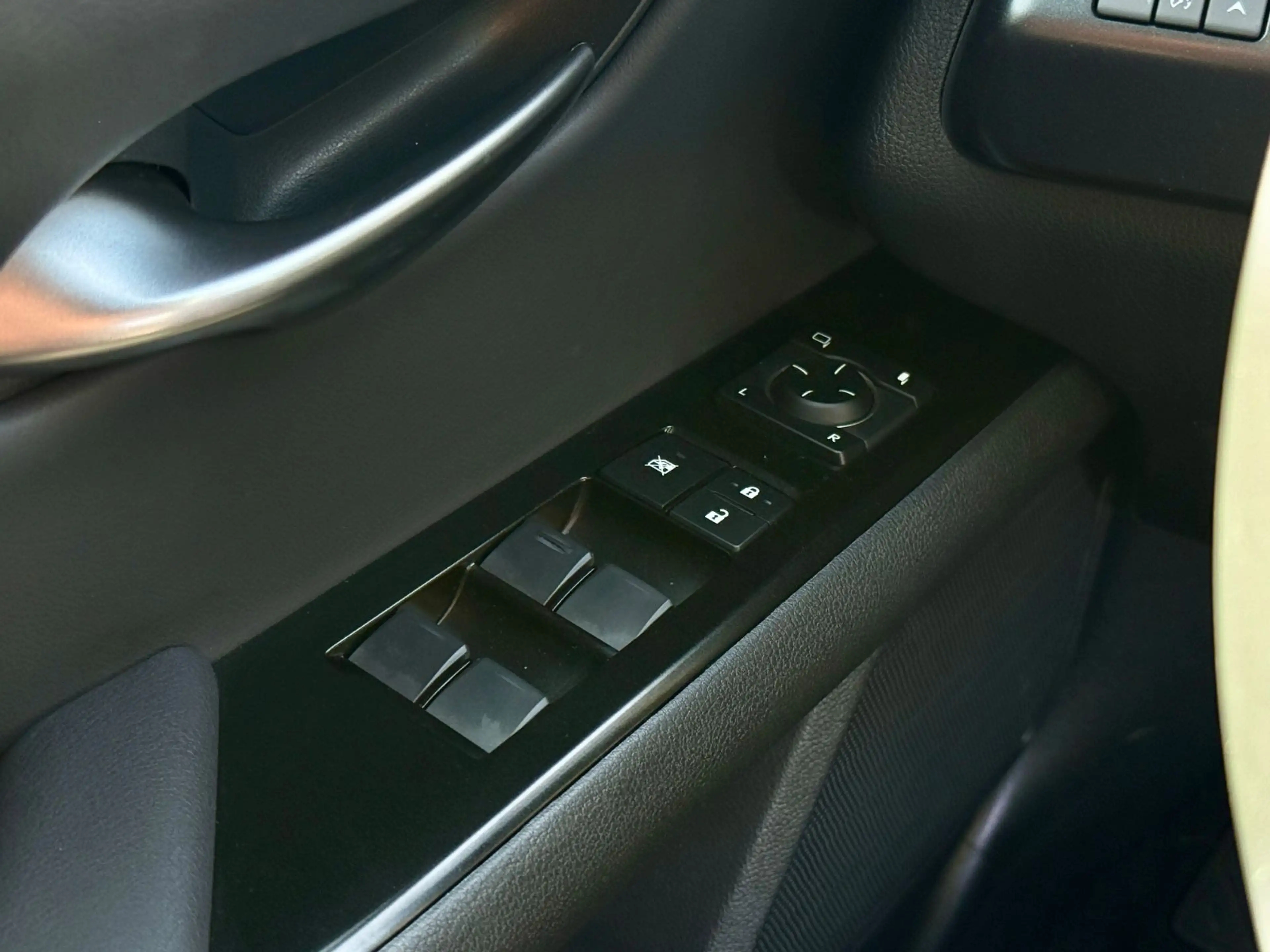 Lexus UX 250h ACC*VIRT.CP*Car.Play*RFK*SPORT*LED — photo 29