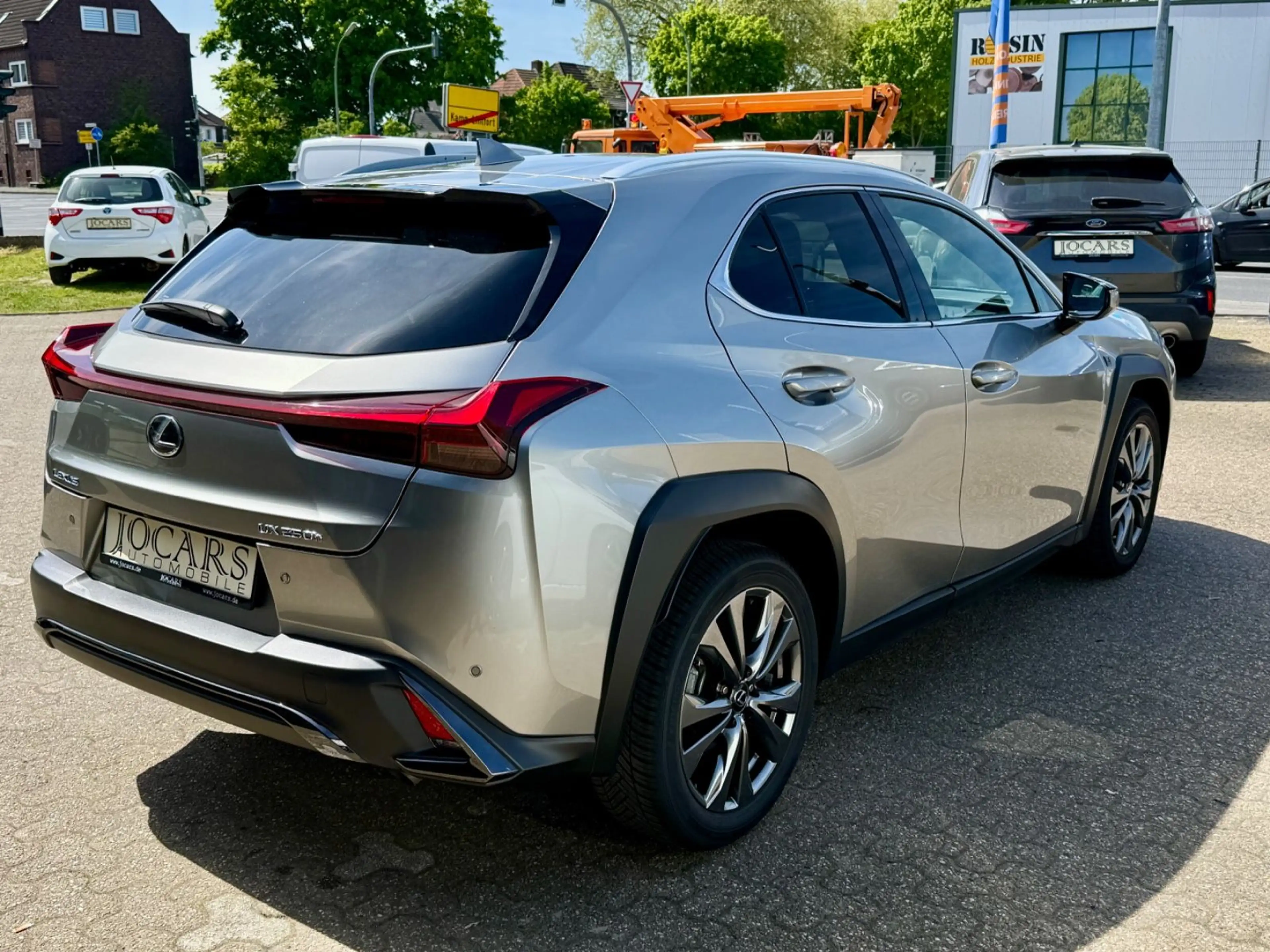 Lexus UX 250h ACC*VIRT.CP*Car.Play*RFK*SPORT*LED — photo 7
