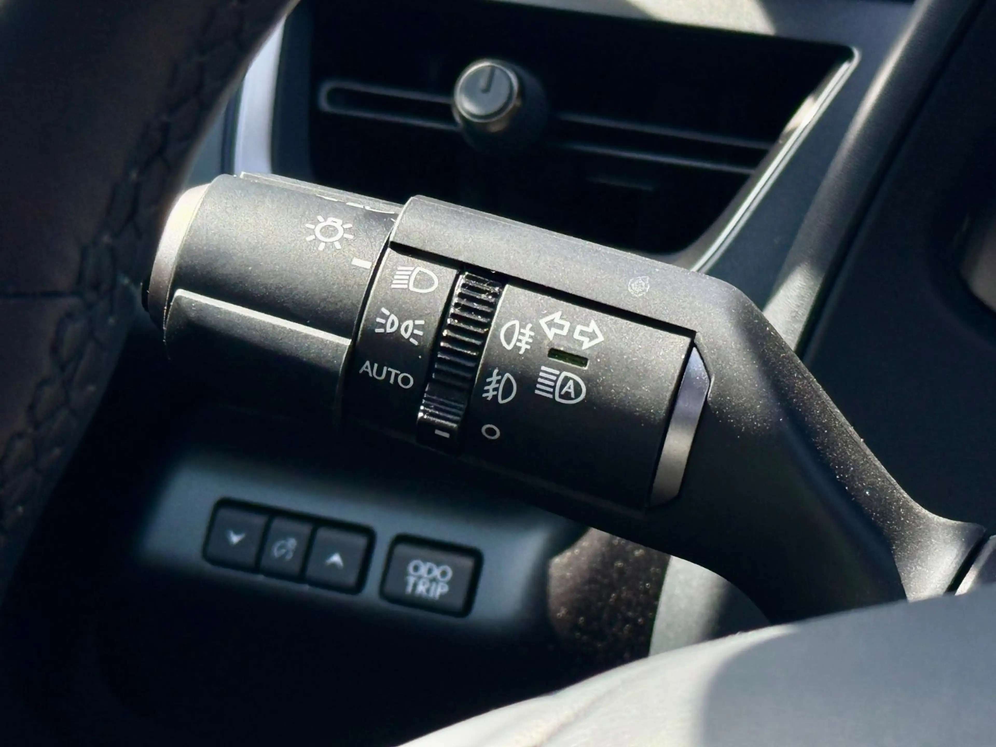Lexus UX 250h ACC*VIRT.CP*Car.Play*RFK*SPORT*LED — photo 18