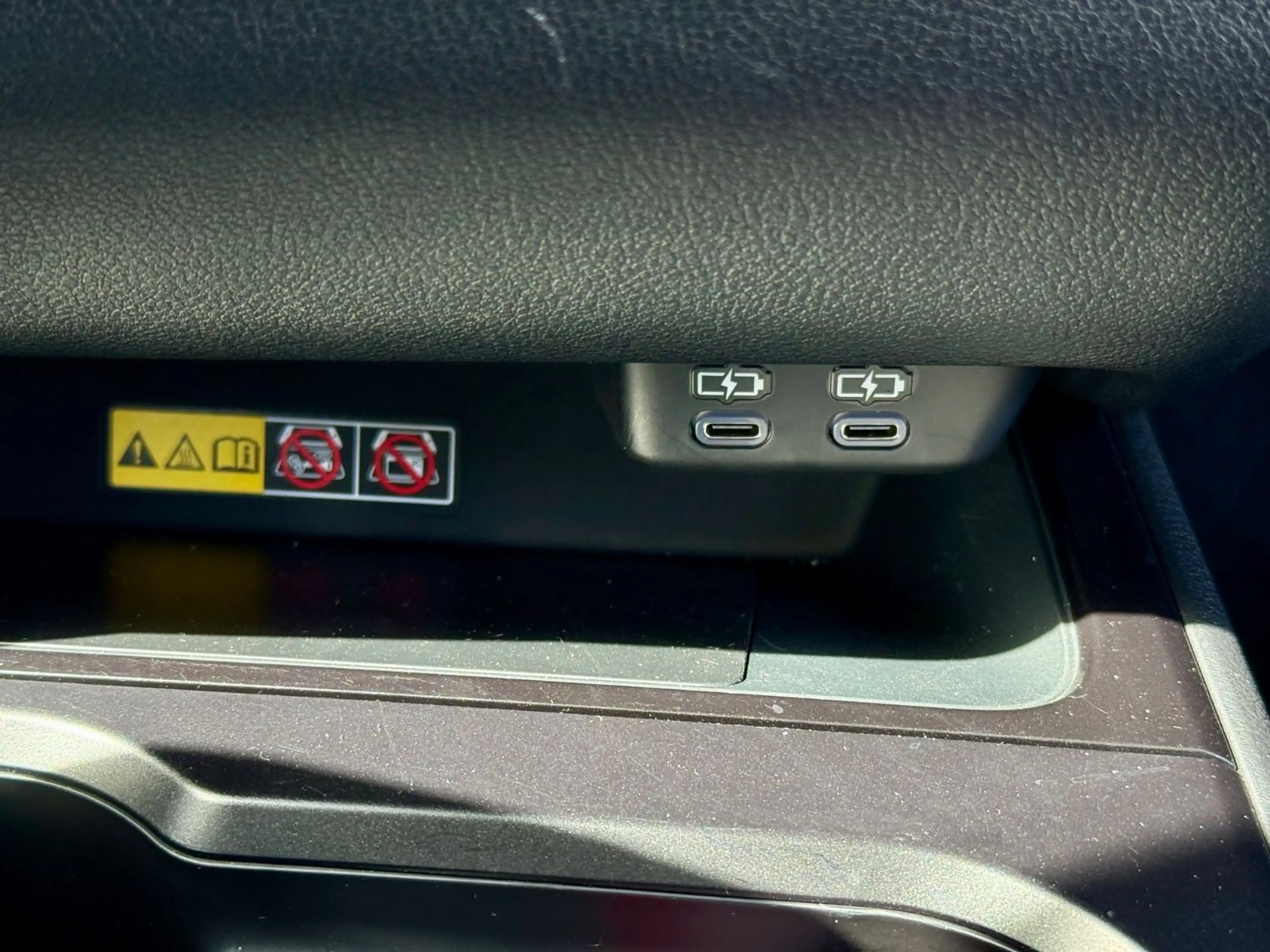 Lexus UX 250h ACC*VIRT.CP*Car.Play*RFK*SPORT*LED — photo 31