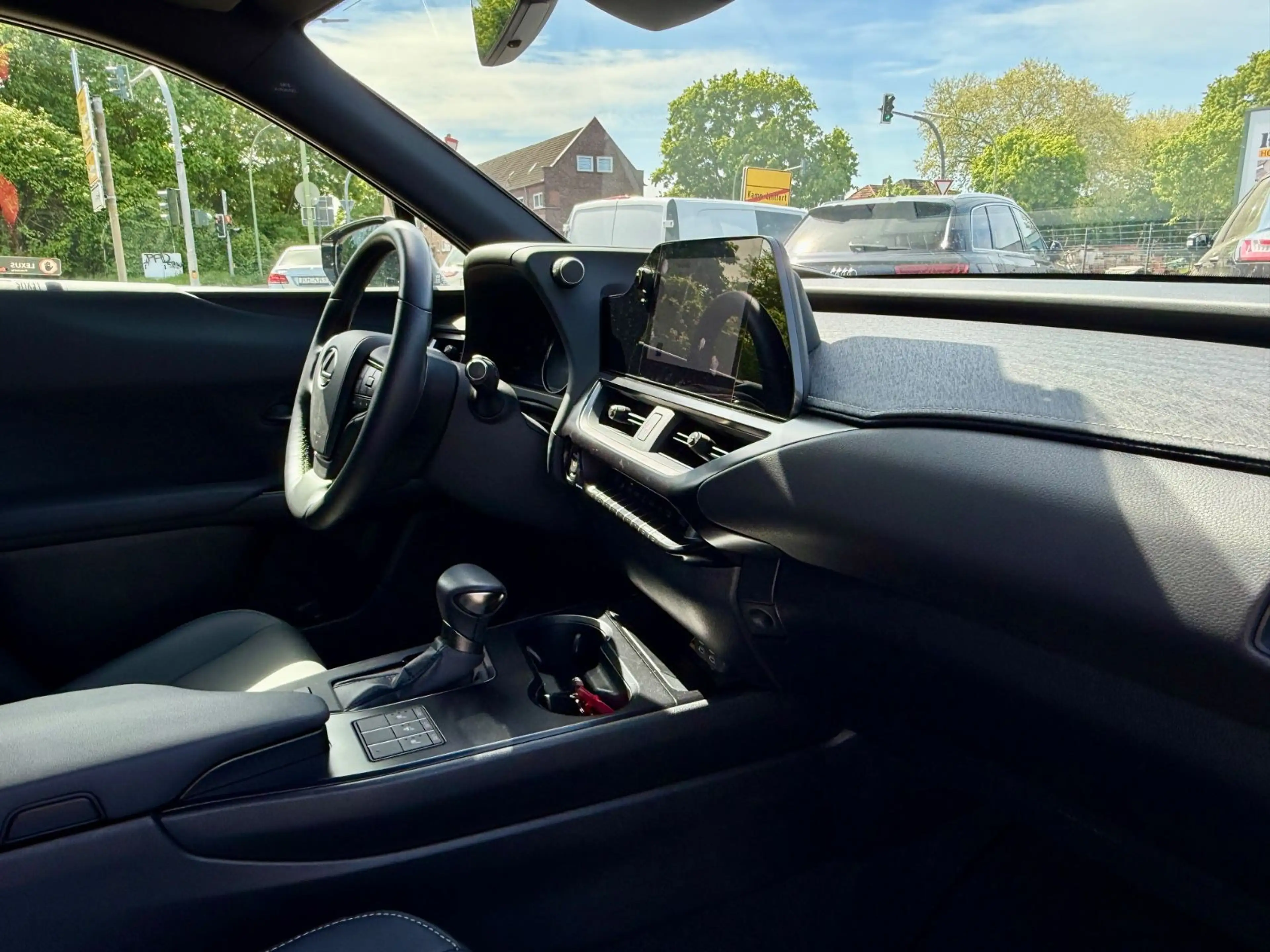 Lexus UX 250h ACC*VIRT.CP*Car.Play*RFK*SPORT*LED — photo 11