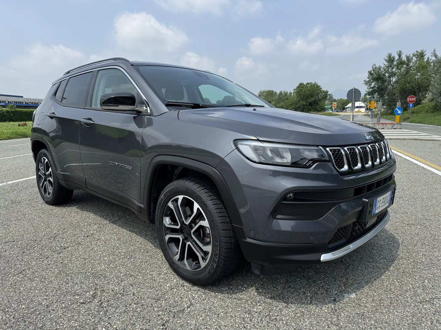 Jeep Compass 1.3 turbo t4 phev Limited 4xe MAXI SCONTO !!! Gris - 1