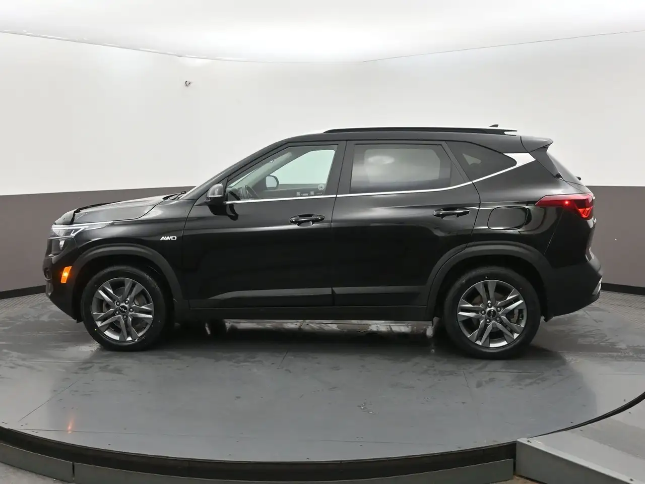 Kia Seltos photo Kia Seltos