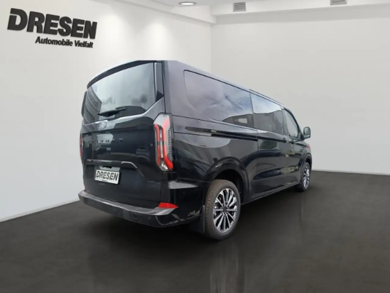 Ford Tourneo Custom 320 L2 Titanium X 5J Garantie Kamera 360/LED/Navi/ 4