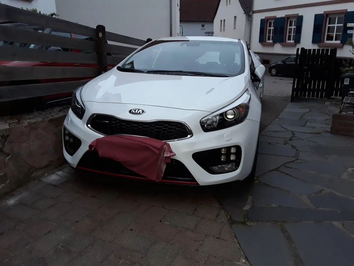Kia Ceed / cee'd Ceed 1.6 T-GDI GT-Track Blanco - 2