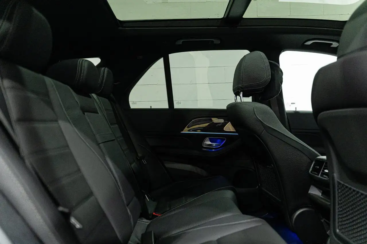 Mercedes-Benz GLE снимка Mercedes-Benz GLE