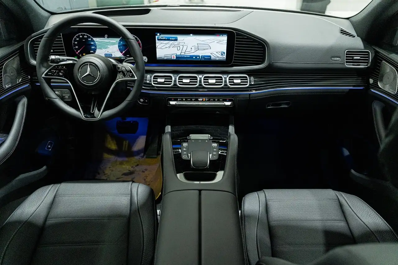 Mercedes-Benz GLE снимка Mercedes-Benz GLE