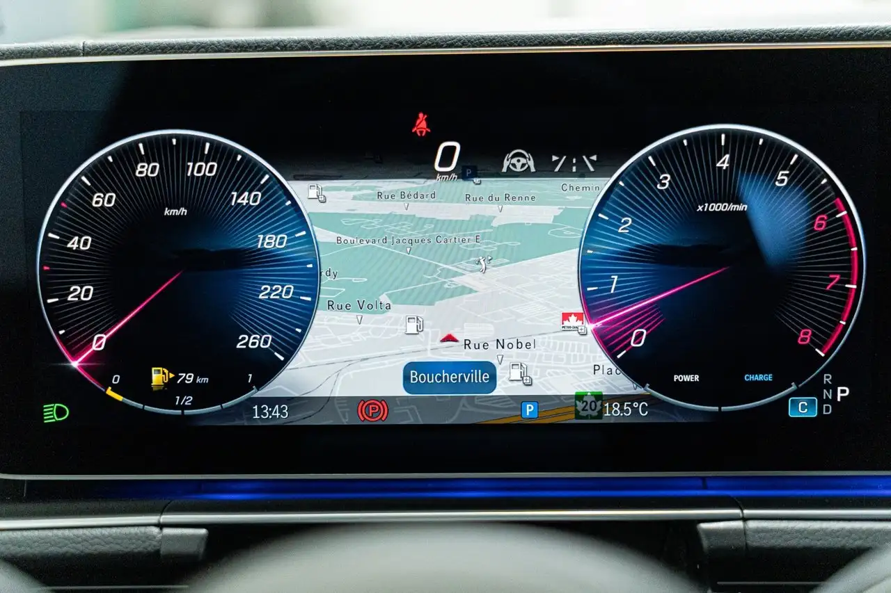 Mercedes-Benz GLE снимка Mercedes-Benz GLE