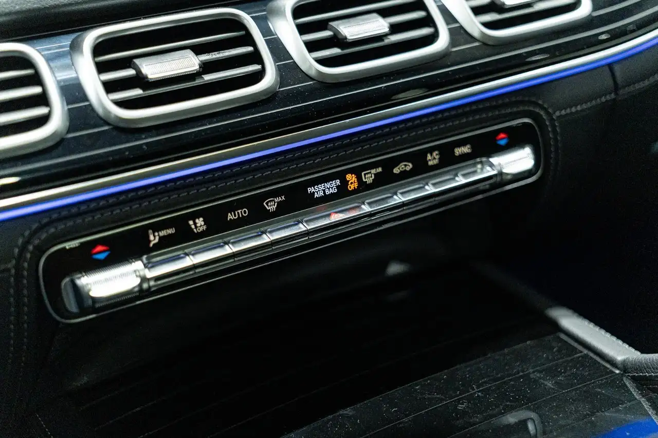 Mercedes-Benz GLE снимка Mercedes-Benz GLE