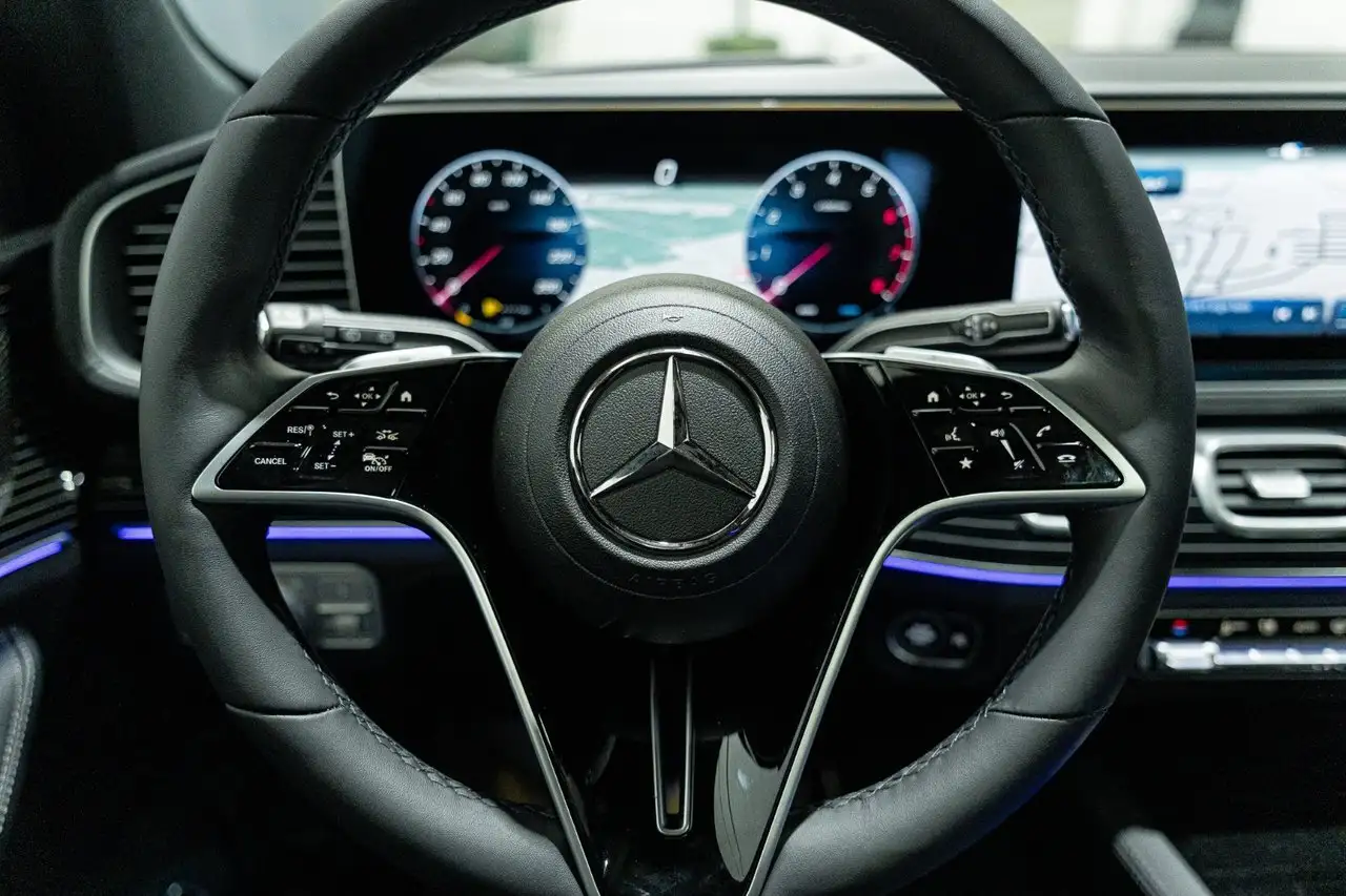 Mercedes-Benz GLE снимка Mercedes-Benz GLE