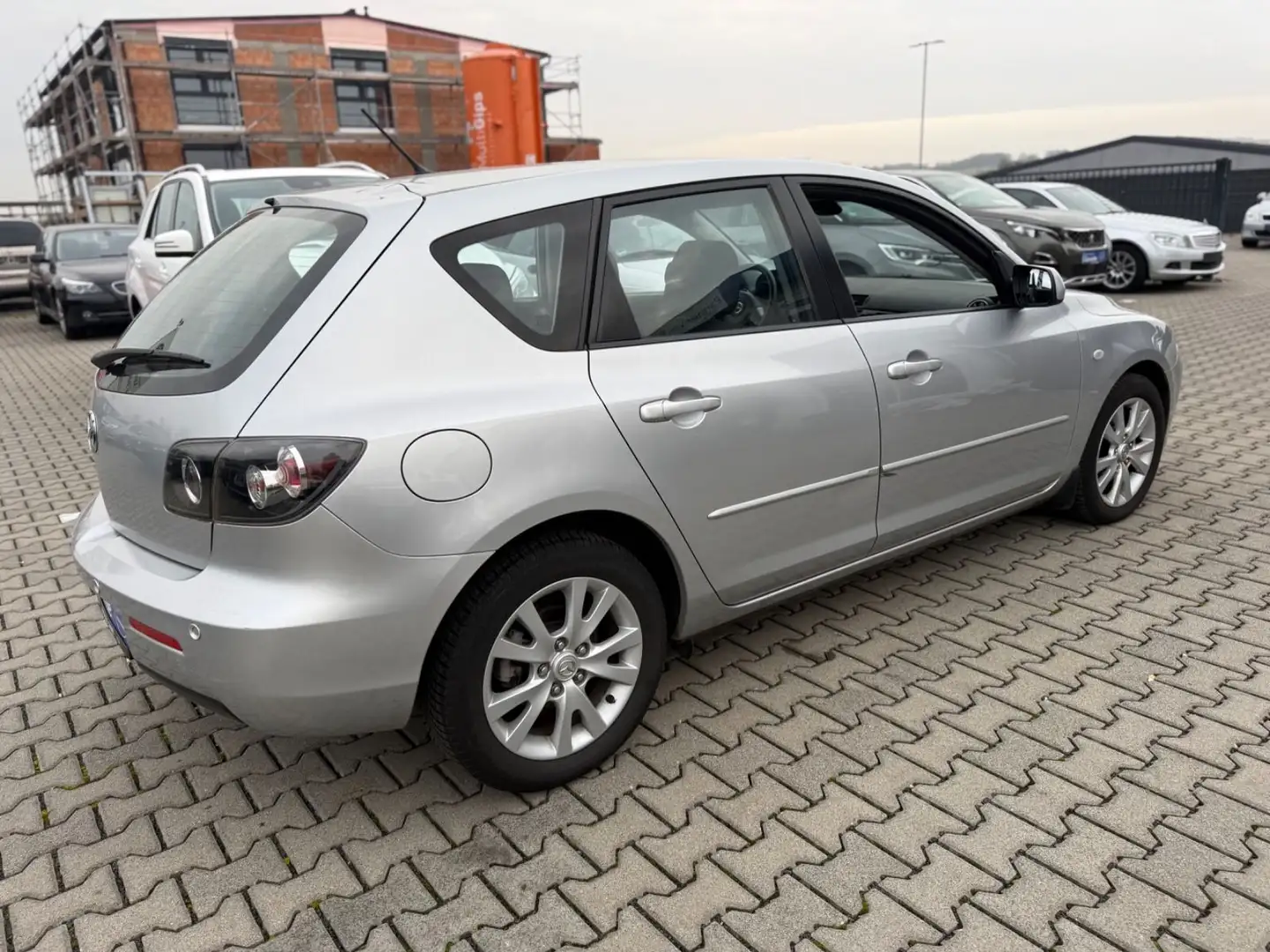 Mazda 3 Lim. 1.6 Sport Active** TüV NEU ** Silber - 2