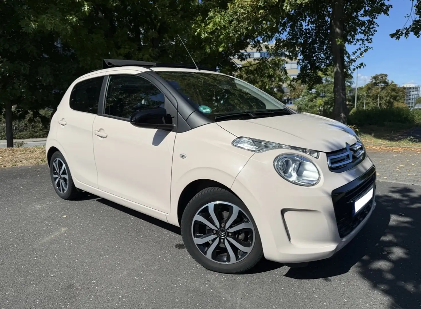 Citroen C1 AIRSCAPE VTi 72 S&S SHINE Beige - 2