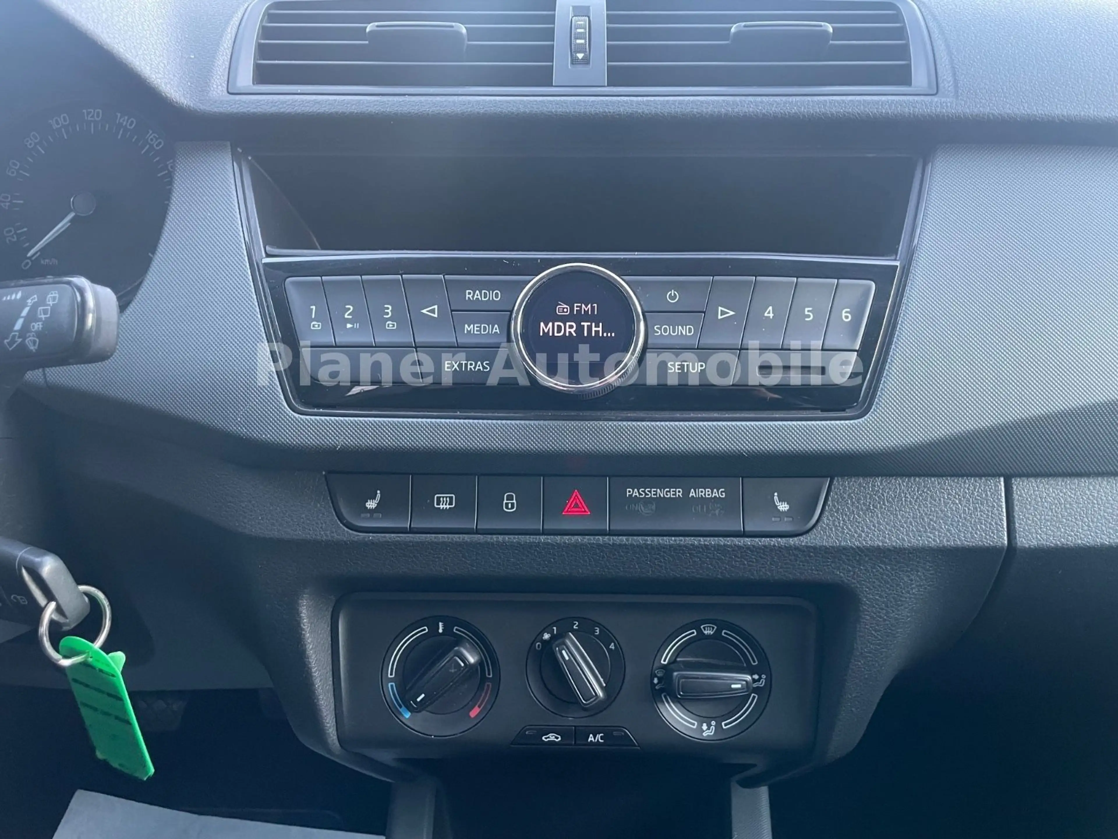 Skoda Fabia Active Sitzh. Start/Stopp USB Service neu — photo 12