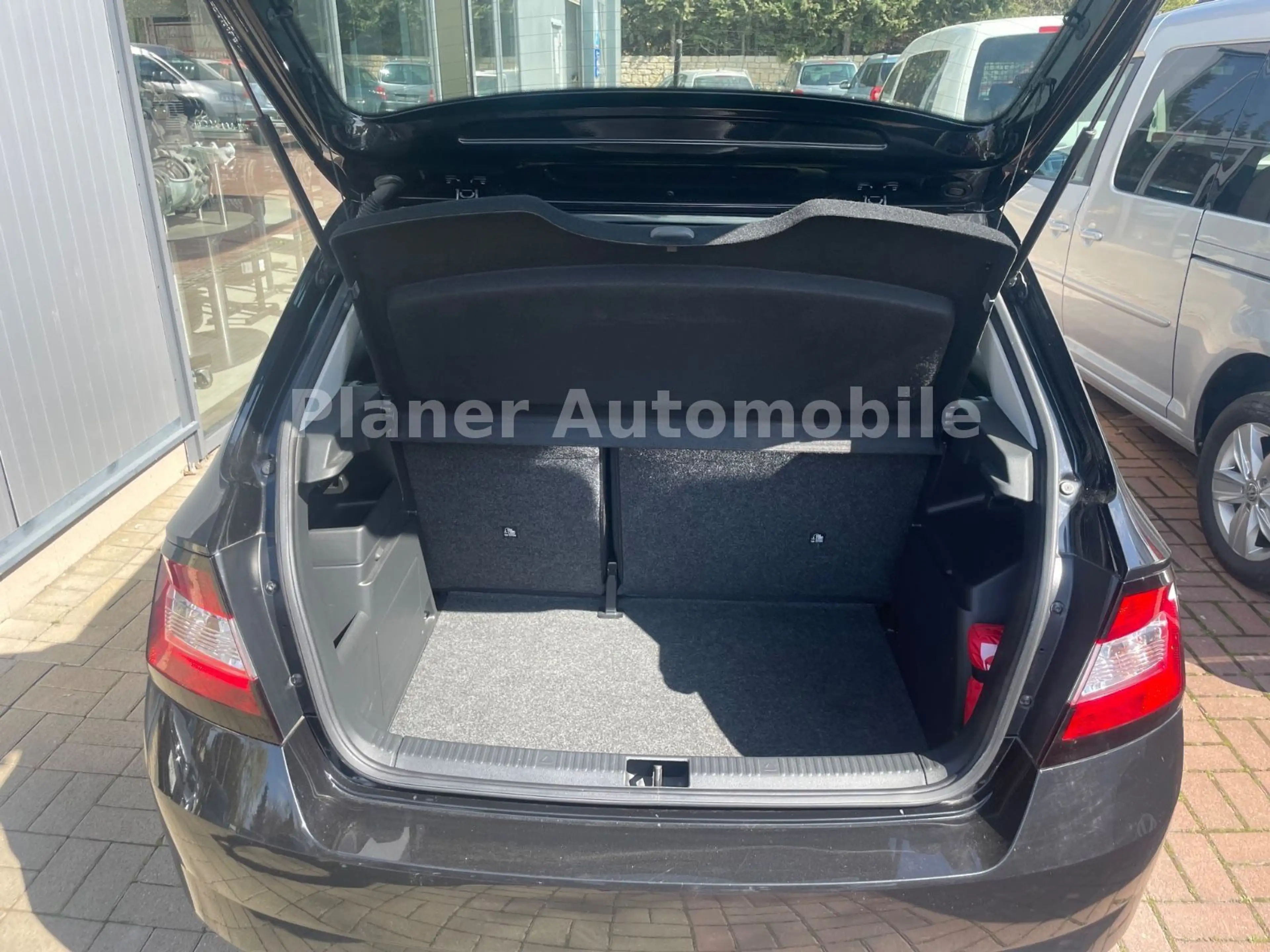 Skoda Fabia Active Sitzh. Start/Stopp USB Service neu — photo 15