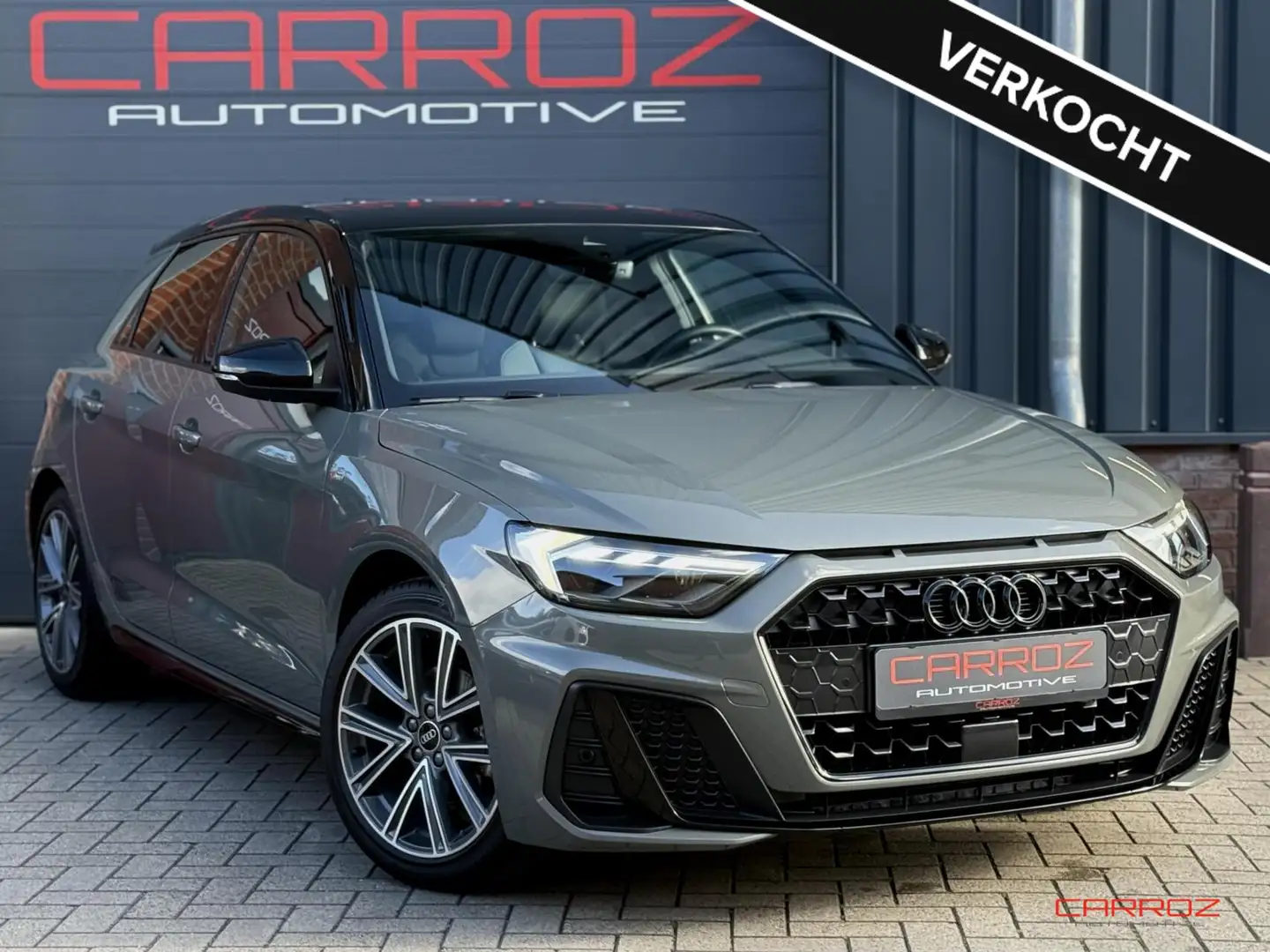 Audi A1 Sportback 30 TFSI 3x S Line ACC CarPlay Ambiance K Grijs - 1