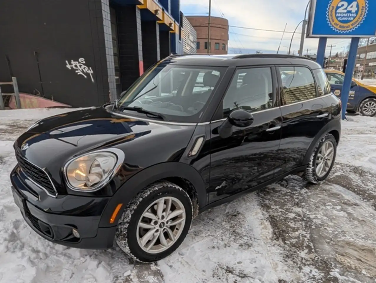 MINI Cooper Countryman снимка MINI Cooper Countryman