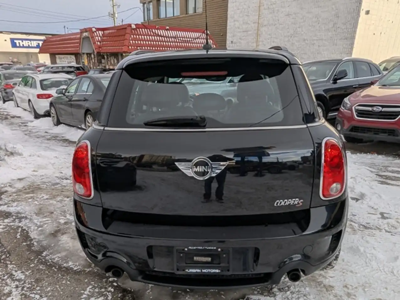 MINI Cooper Countryman снимка MINI Cooper Countryman