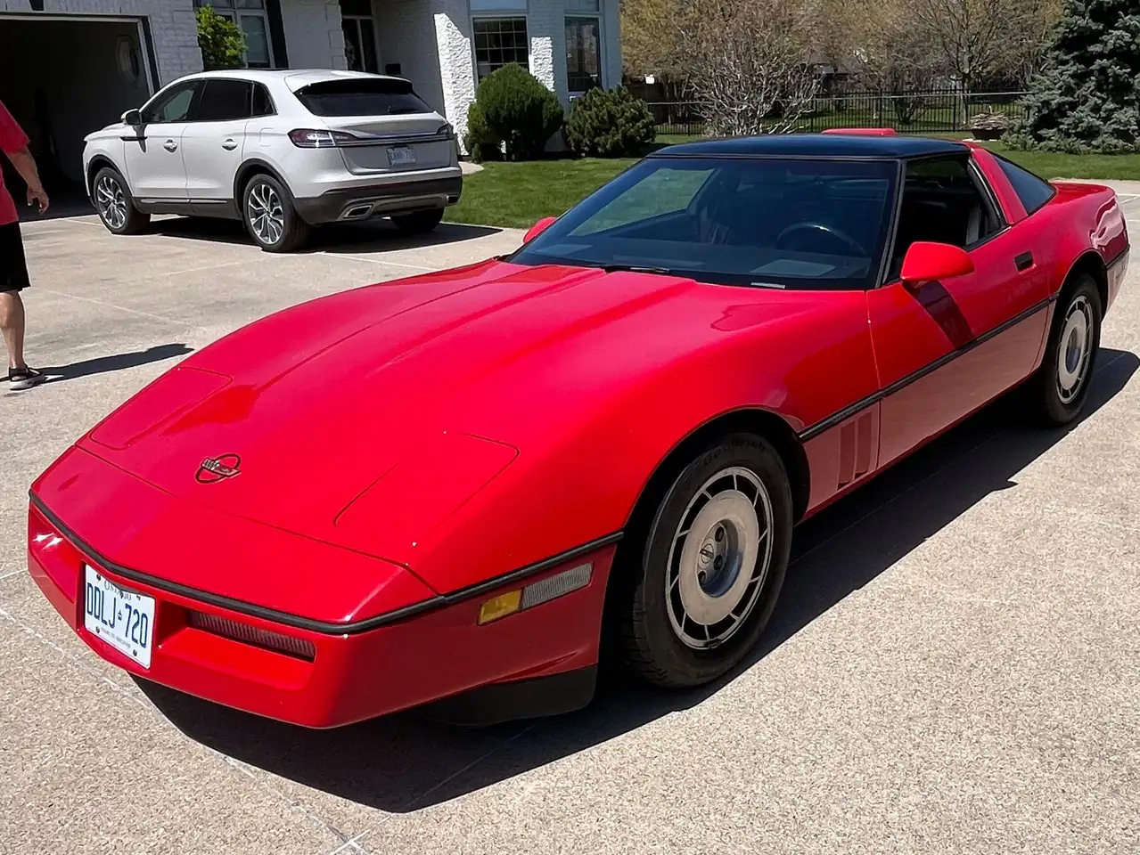 Chevrolet Corvette снимка Chevrolet Corvette