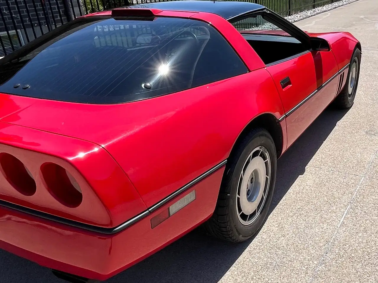 Chevrolet Corvette снимка Chevrolet Corvette
