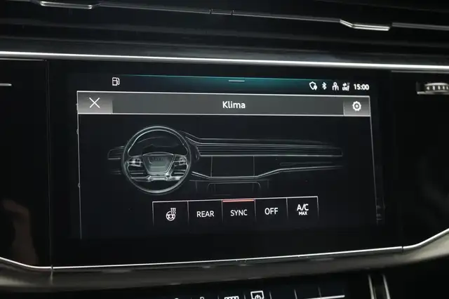 Audi Q7 view 21