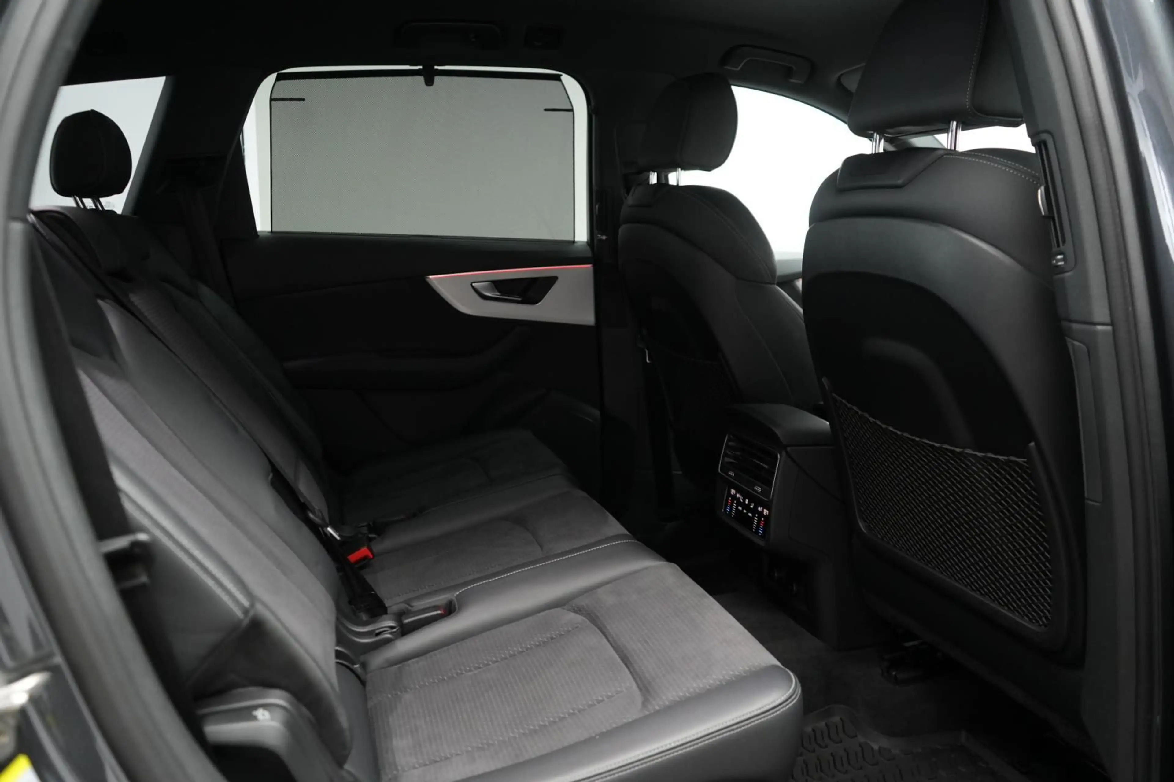 Audi Q7 45 TDI quattro tiptronic S line — photo 11