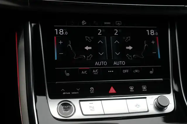 Audi Q7 view 22
