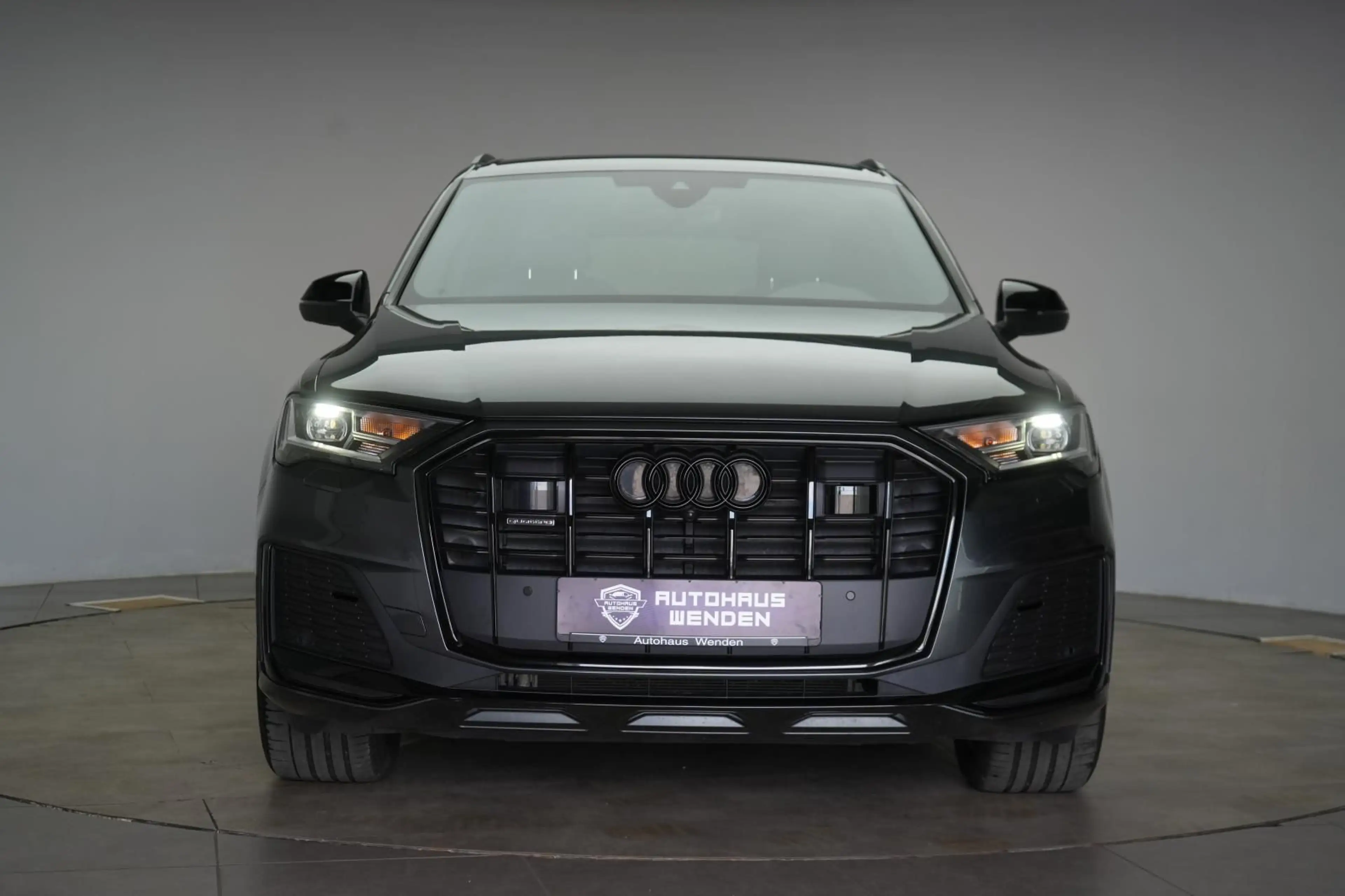 Audi Q7 45 TDI quattro tiptronic S line — photo 2