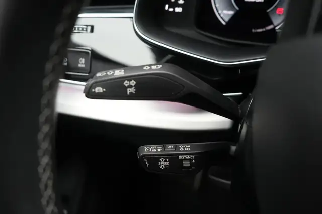 Audi Q7 view 27